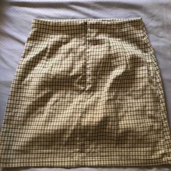 Green Cara Skirt - Picture 3 of 3